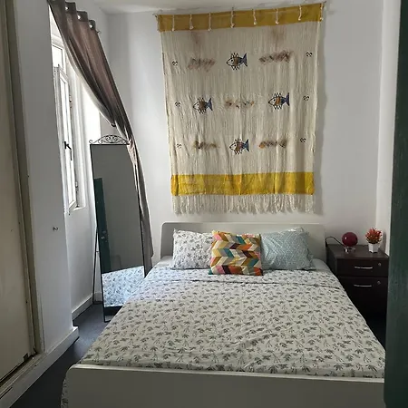 27 Goncalves Crespo Hostel Lizbona